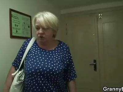 Відео Jezabel's Sweet Breasts (Кейран безкоштовні порносайти Лі, Jezabel Vessir)