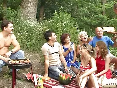 Малюка подякує відео BJ порно відео сайти (Міа Скарлетт)