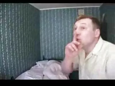 Відео про порно сайти онлайн куріння в кімнаті для дівчат (Томмі Райден)