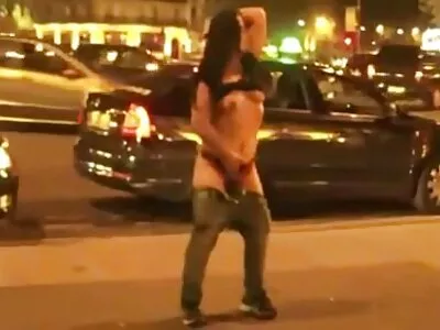 Ванесса Лейн у відео порно сайти на балконі My Sisters Hot Friend (Трент Солурі)